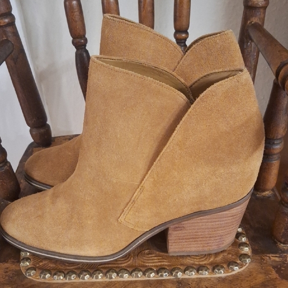 Jessica Simpson Women's Tandra Fashion Ankle Bootie - Picture 4 of 8